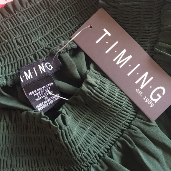 💚Gorgeous Hunter Green Blouse Top💚 - Picture 5 of 5